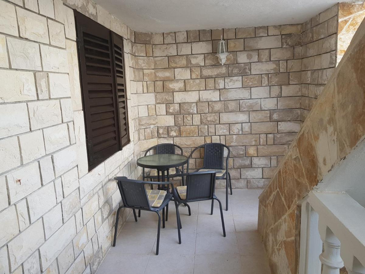 Apartman Martina Ražanac Екстериор снимка